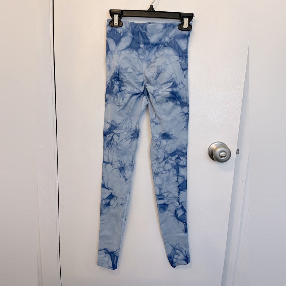 scrunch butt leggings